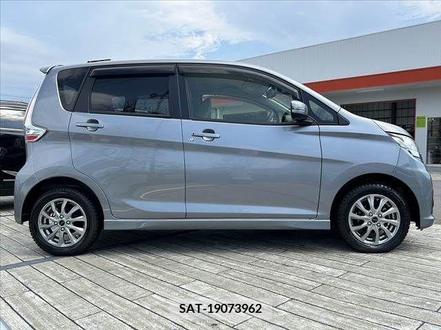 Nissan DAYZ 2016-09 353525-11