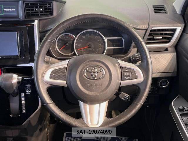 Toyota TANK 2020-04 378649-11