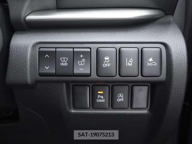 Mitsubishi ECLIPSE CROSS 2018-06 296786-18