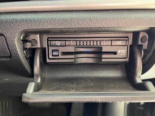 Toyota CROWN SEDAN 2015-11 182958-29