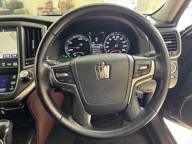 Toyota CROWN SEDAN 2015-11 182958-24