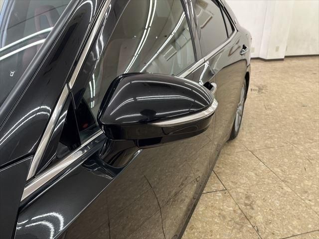 Toyota CROWN SEDAN 2015-11 182958-12