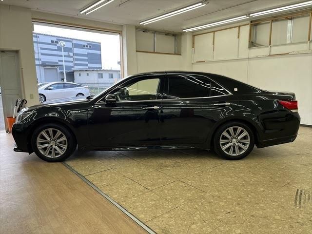 Toyota CROWN SEDAN 2015-11 182958-7