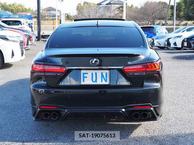 Lexus LS 2021-04 205911-6