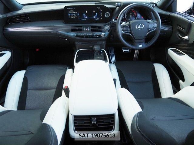 Lexus LS 2021-04 205911-9