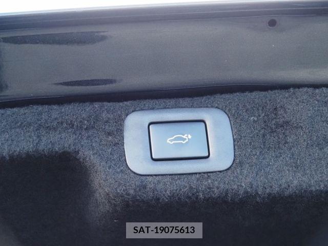 Lexus LS 2021-04 205911-15