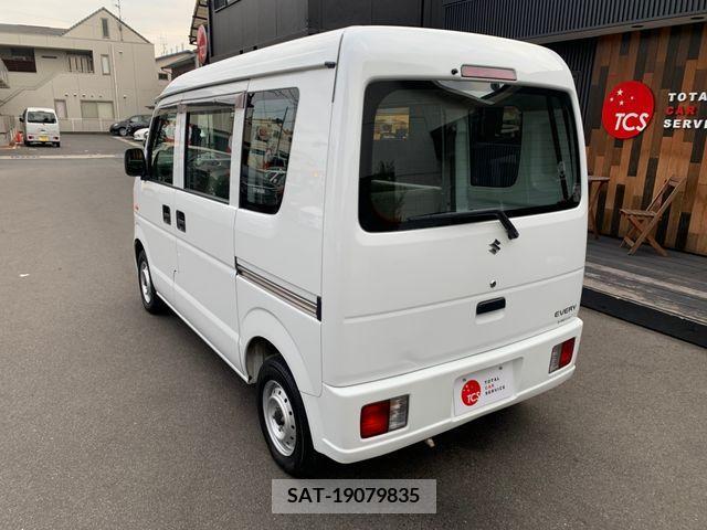 Suzuki EVERY 2012-11 207961-13