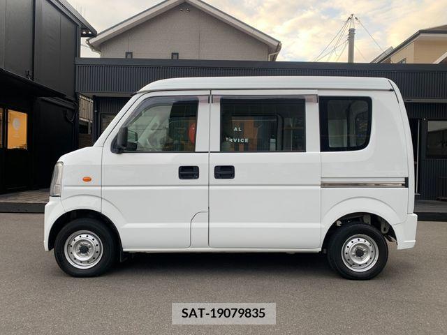 Suzuki EVERY 2012-11 207961-15