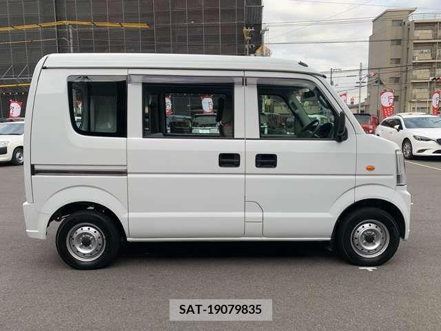 Suzuki EVERY 2012-11 207961-5
