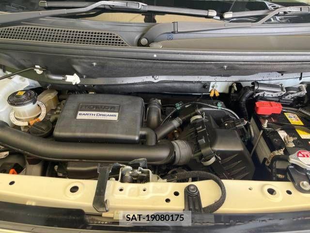 Honda N BOX CUSTOM 2017-12 278880-18