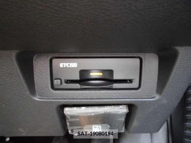 Nissan AURA 2023-09 389479-6
