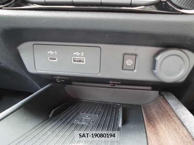 Nissan AURA 2023-09 389479-10