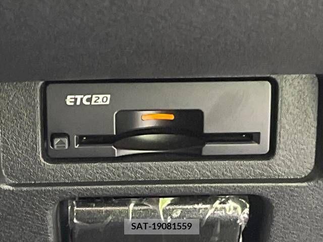 Nissan NOTE 2021-08 331478-7