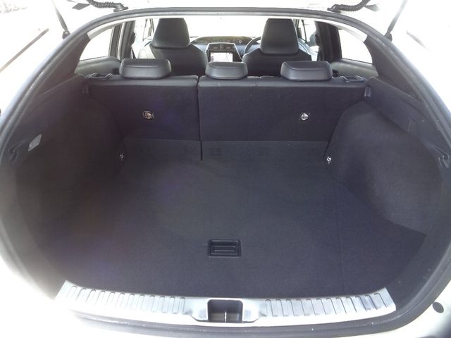 Toyota PRIUS 2016-10 13961-5