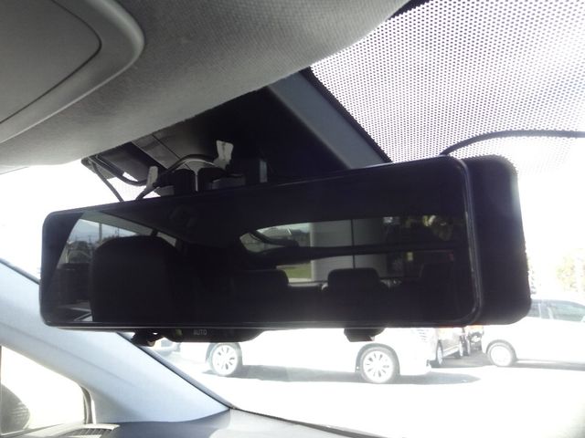 Toyota PRIUS 2016-10 13961-23