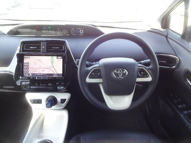 Toyota PRIUS 2016-10 13961-10