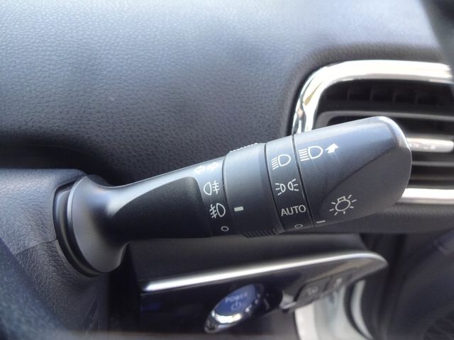 Toyota PRIUS 2016-10 13961-15