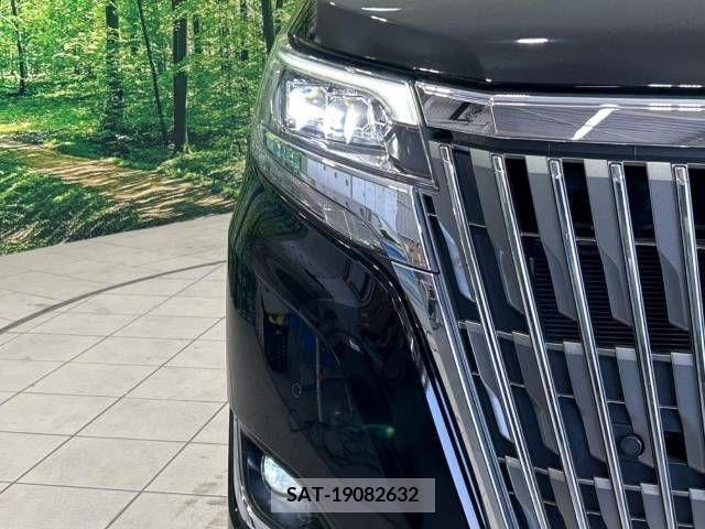 Toyota ESQUIRE 2019-09 268558-13