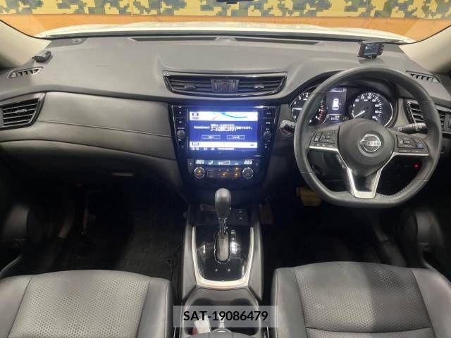 Nissan X-TRAIL 2019-03 221558-1