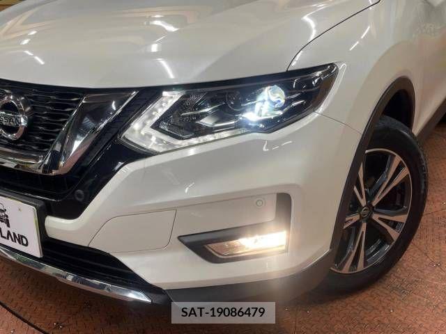 Nissan X-TRAIL 2019-03 221558-12