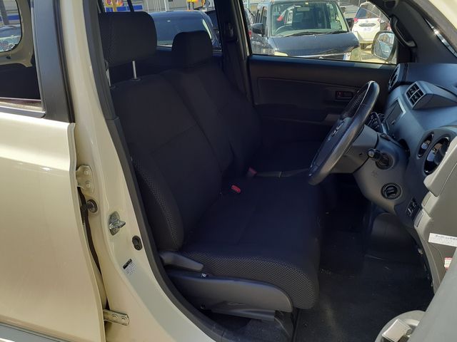 Toyota BB 2011-09 186693-16