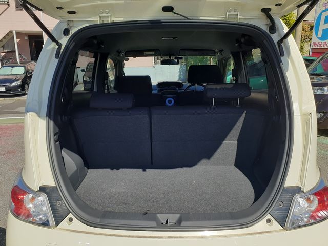 Toyota BB 2011-09 186693-18