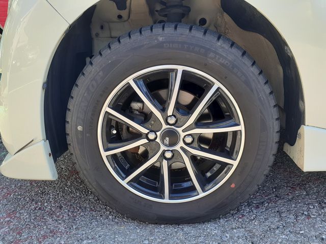 Toyota BB 2011-09 186693-13