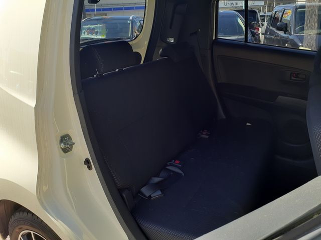 Toyota BB 2011-09 186693-17