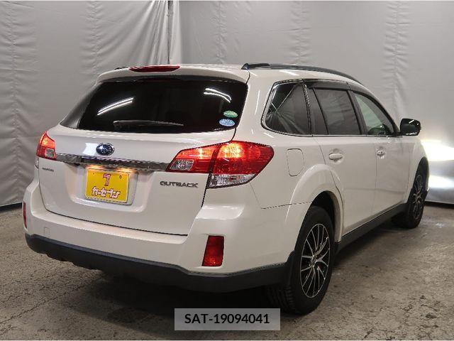 Subaru OUTBACK 2012-09 352155-1