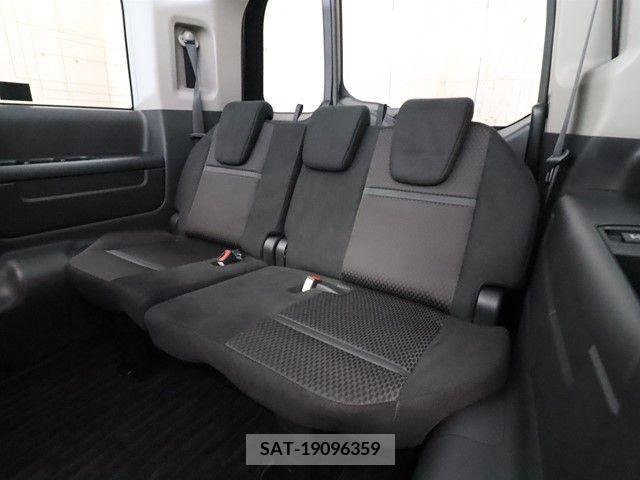 Honda e 2019-04 331944-7