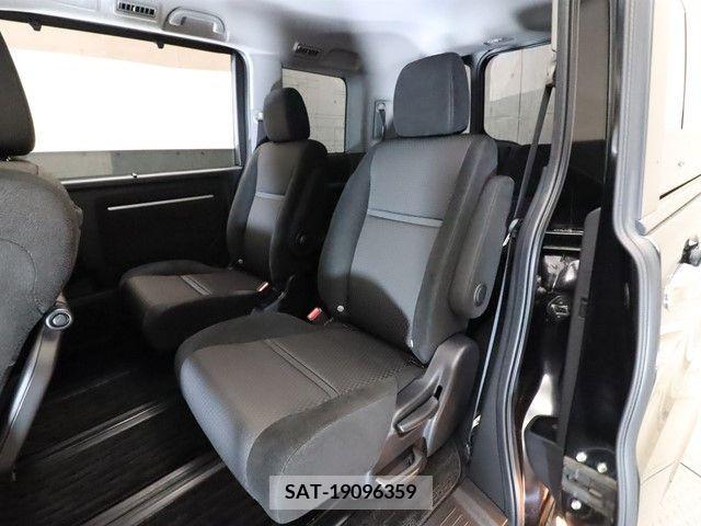Honda e 2019-04 331944-6