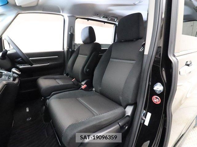 Honda e 2019-04 331944-5