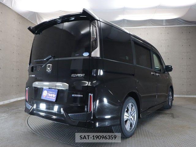 Honda e 2019-04 331944-1