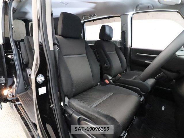 Honda e 2019-04 331944-3