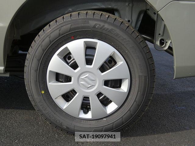 Suzuki EVERY 2024-03 297455-6