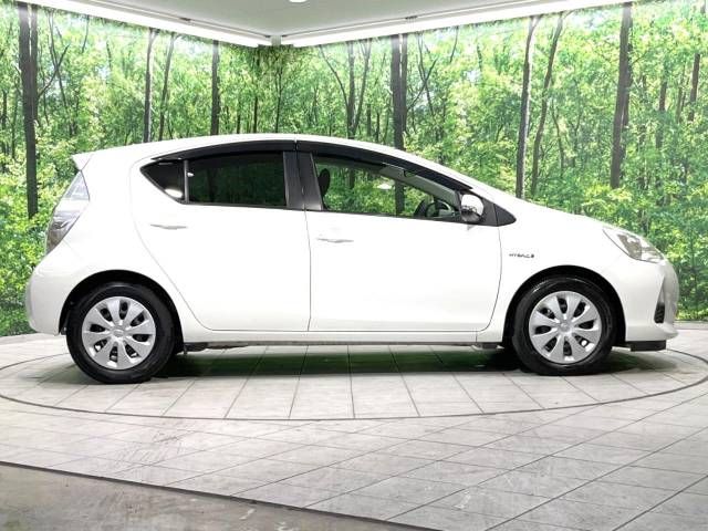 Toyota AQUA 2012-09 10498-15