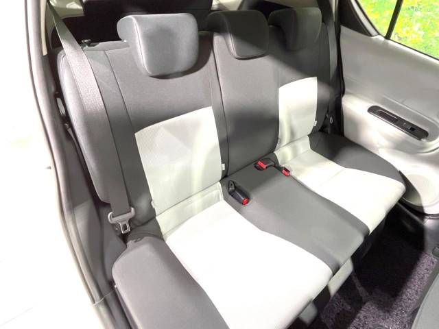 Toyota AQUA 2012-09 10498-8