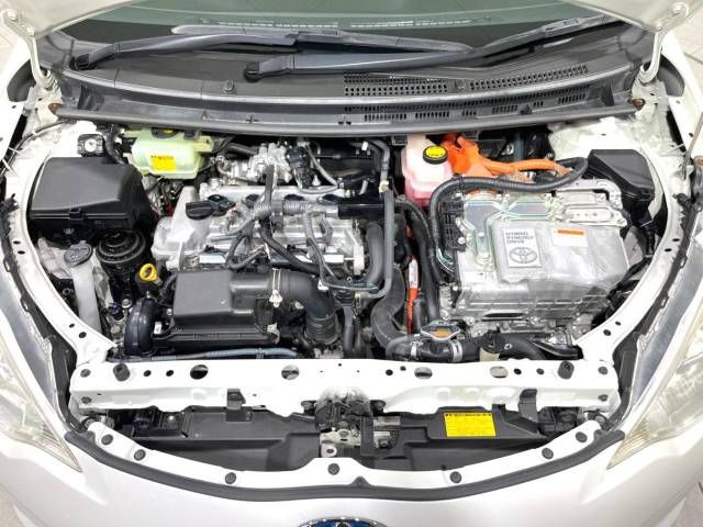 Toyota AQUA 2012-09 10498-18