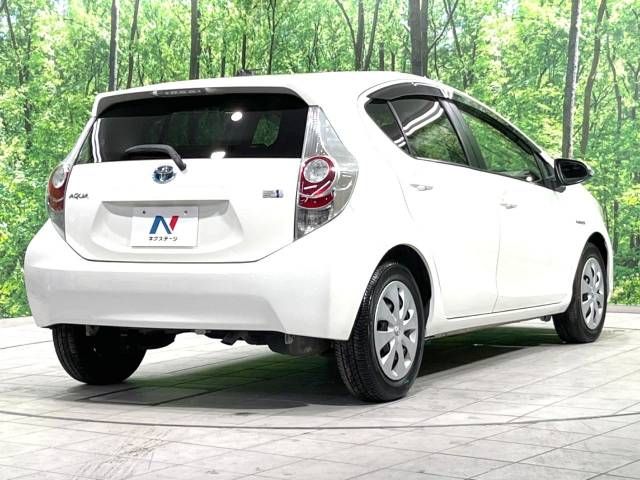 Toyota AQUA 2012-09 10498-17