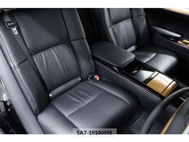 Toyota CENTURY 2019-04 222558-8