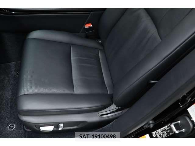 Toyota CENTURY 2019-04 222558-6