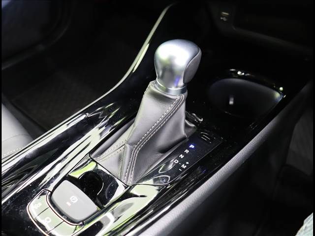 Toyota C-HR 2023-02 181024-16
