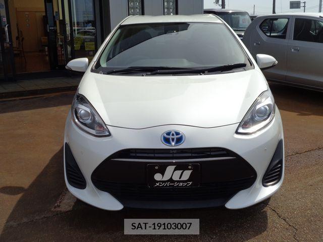 Toyota AQUA 2019-06 314095-1