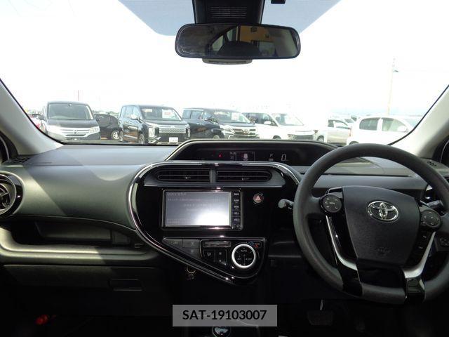 Toyota AQUA 2019-06 314095-9