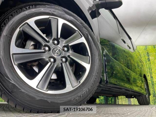 Toyota VOXY 2018-03 288882-14