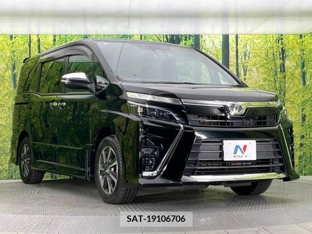 Toyota VOXY 2018-03 288882-17