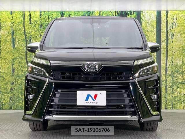 Toyota VOXY 2018-03 288882-15