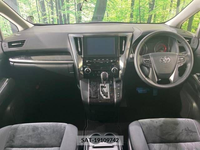 Toyota ALPHARD 2022-06 380322-1