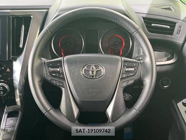Toyota ALPHARD 2022-06 380322-12