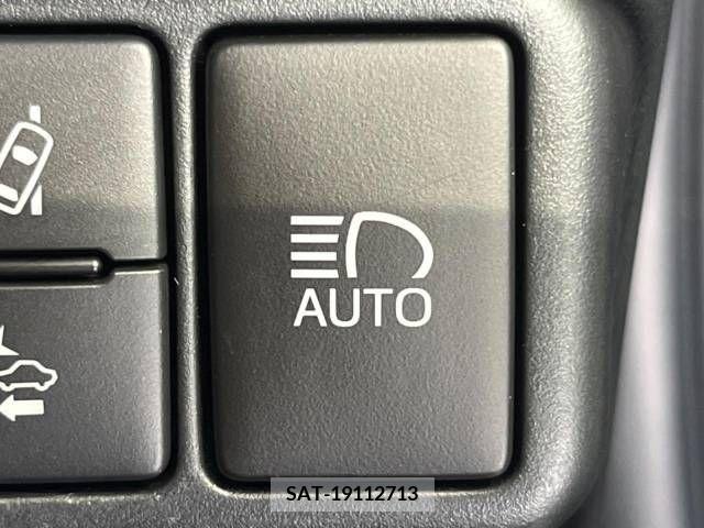 Toyota AQUA 2019-03 291833-5